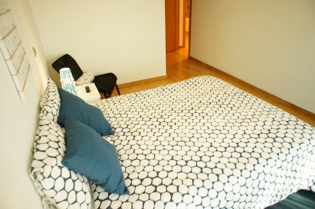 Modern Apartment Near The Bridge Lisbon Bagian luar foto