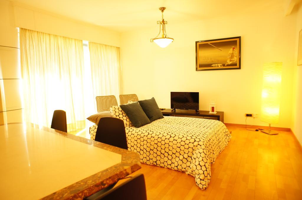 Modern Apartment Near The Bridge Lisbon Bagian luar foto