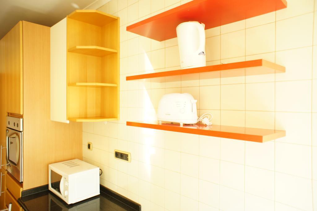Modern Apartment Near The Bridge Lisbon Bagian luar foto