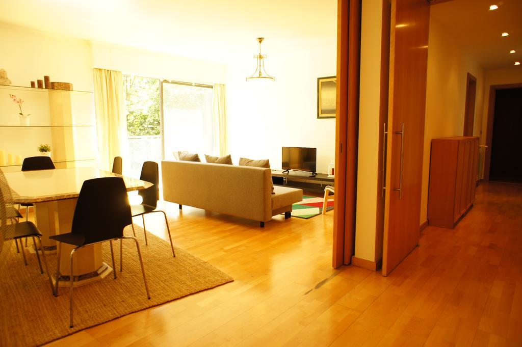 Modern Apartment Near The Bridge Lisbon Bagian luar foto